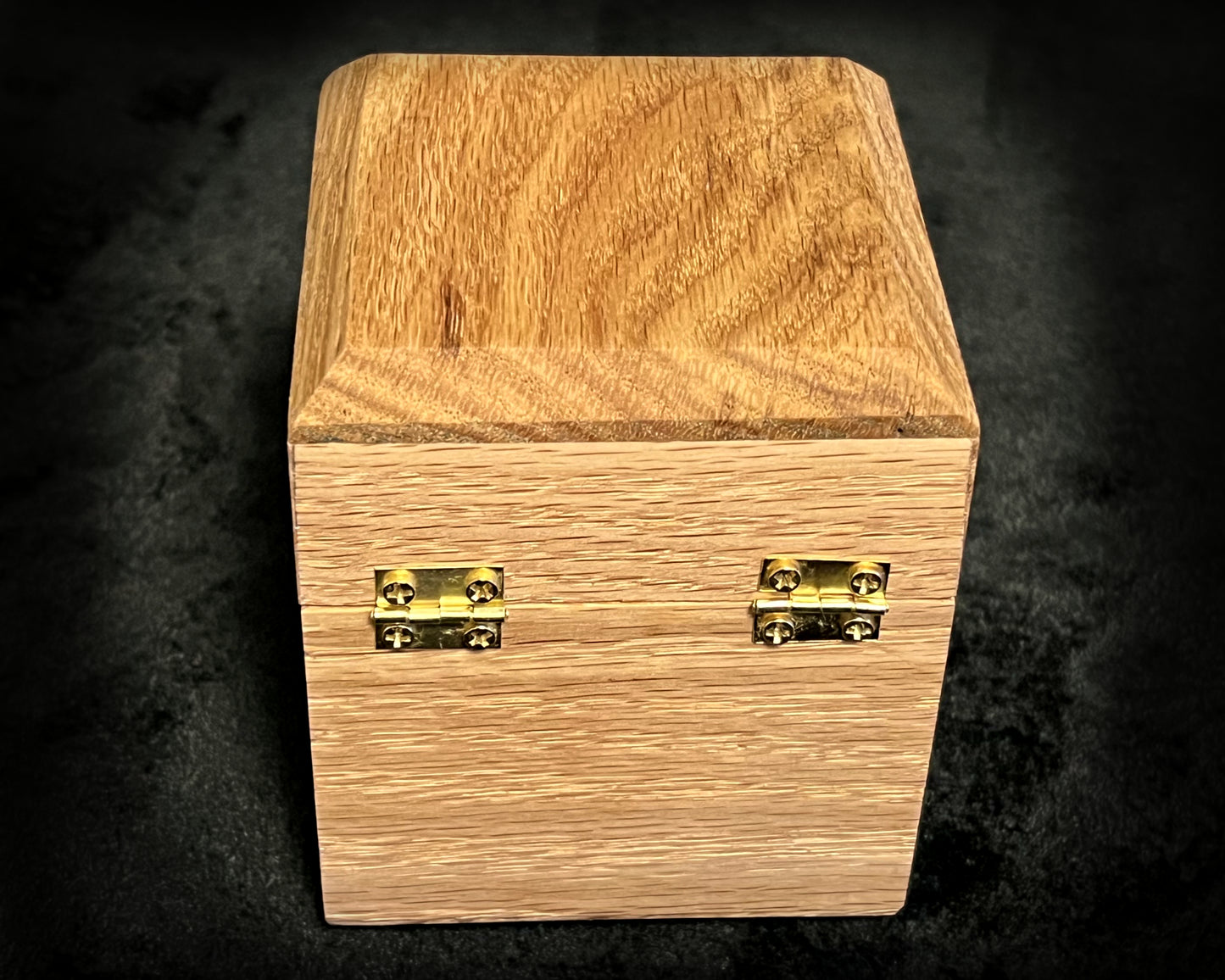 Red Oak Trading Card Box