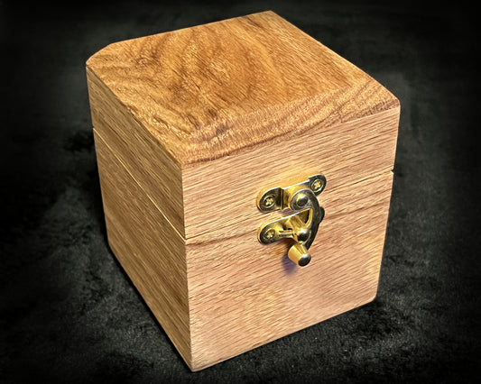 Red Oak Trading Card Box